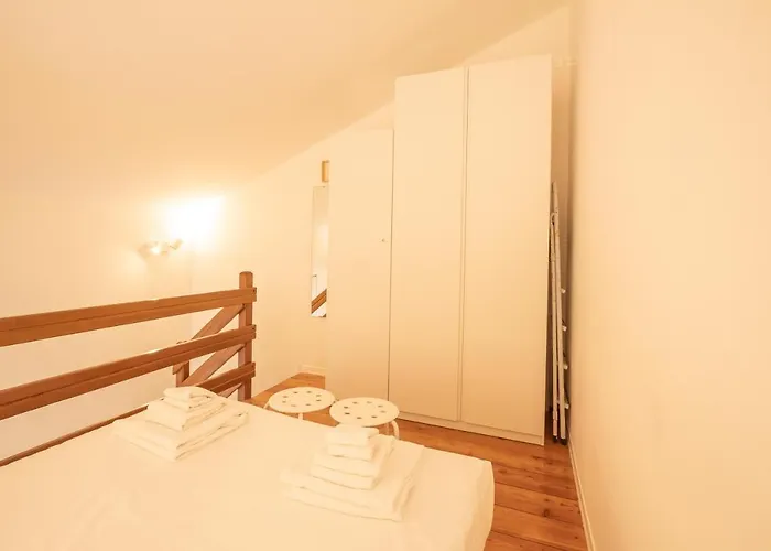 Realkasa Lame Flat * بولونيا